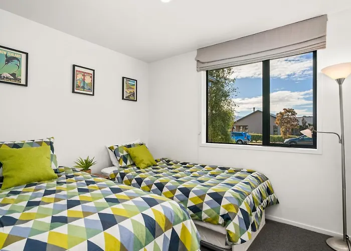 Relax On Snowberry - * Wanaka