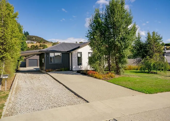Relax On Snowberry -